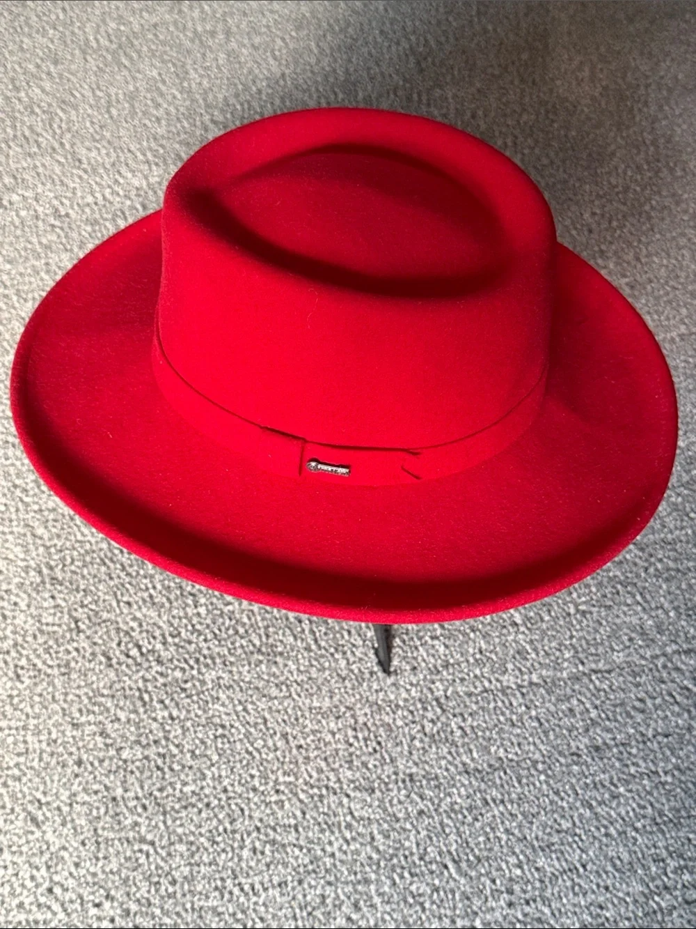 Outback Trading Company Red Fedora Ascott 1322. Wide-Brim-100% Wool Felt. Size L